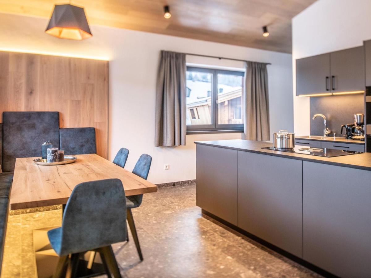Apartment In Wald Im Pinzgau With A Carport Luaran gambar