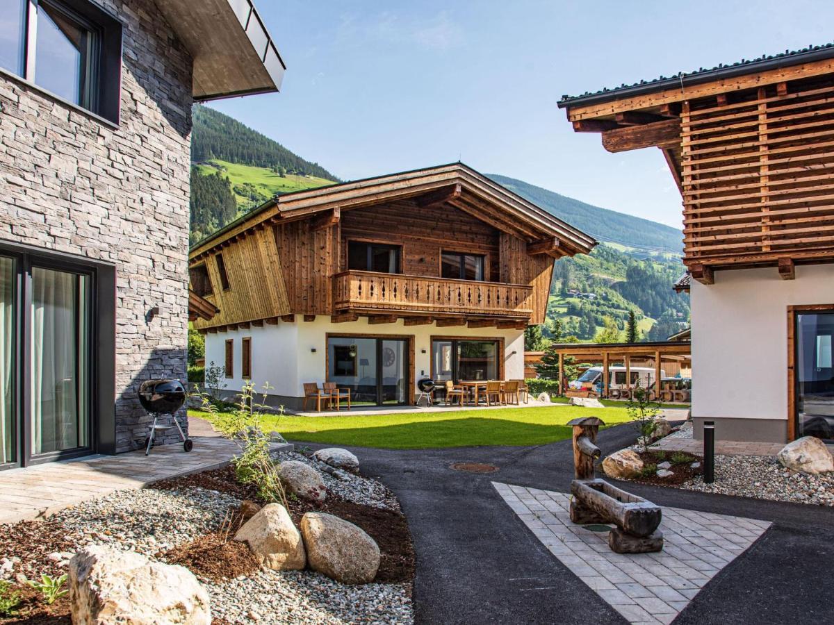 Apartment In Wald Im Pinzgau With A Carport Luaran gambar