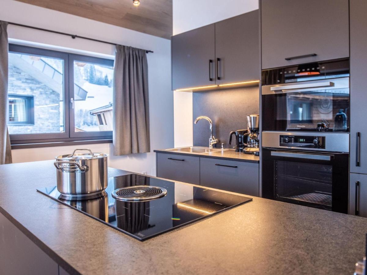 Apartment In Wald Im Pinzgau With A Carport Luaran gambar
